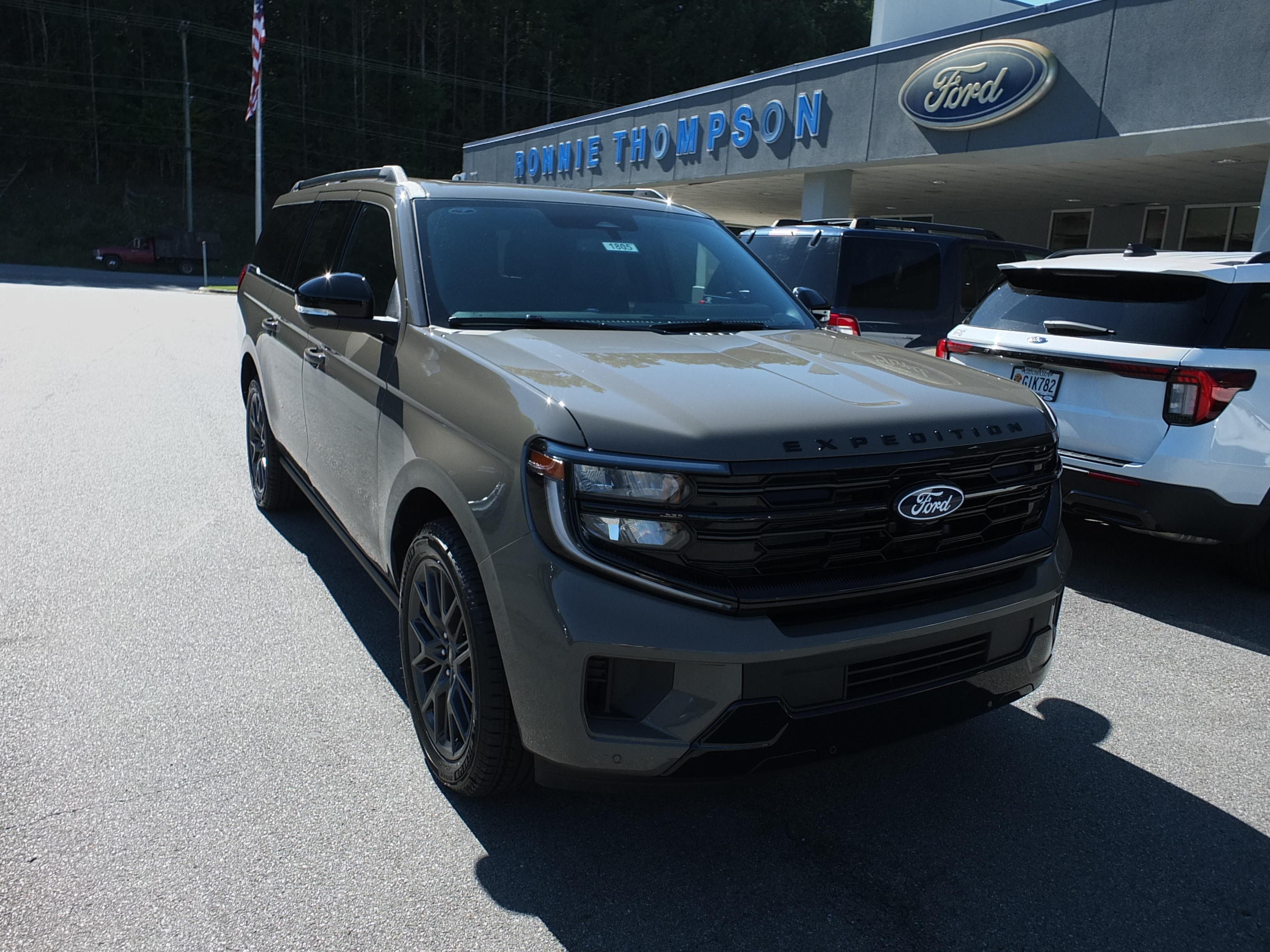 2027 Ford Expedition MAX Platinum SUV