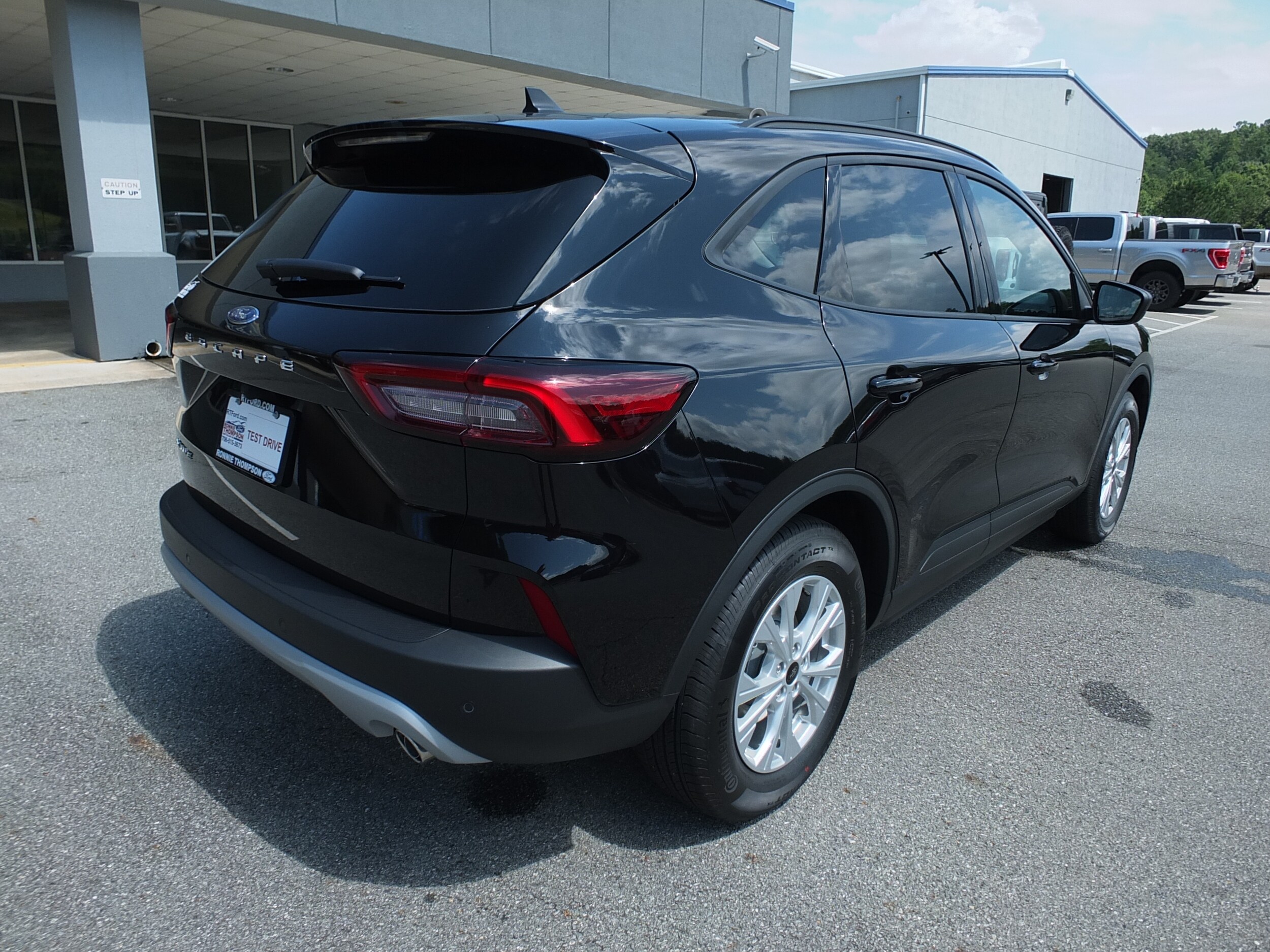 2025 Ford Escape Active photo 3
