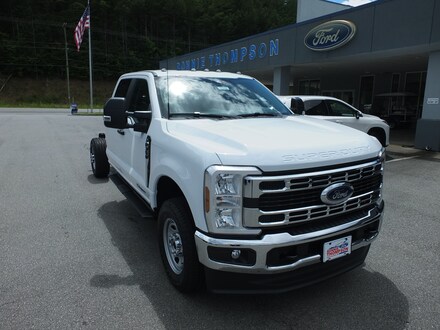2026 Ford Chassis Cab F-350&reg; XL TRUCK