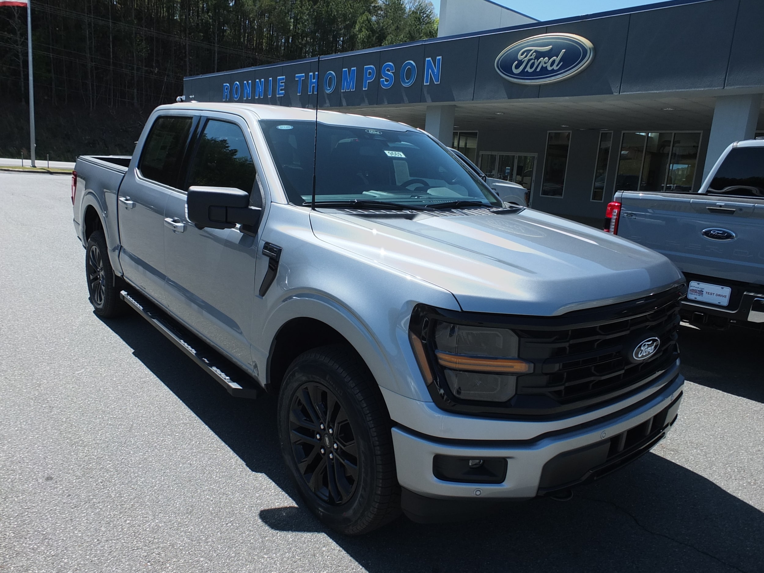 2025 Ford F-150 XLT's photo