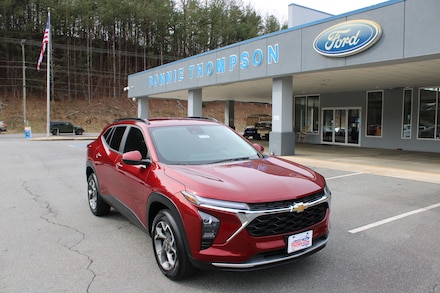 2025 Chevrolet Trax LT SUV