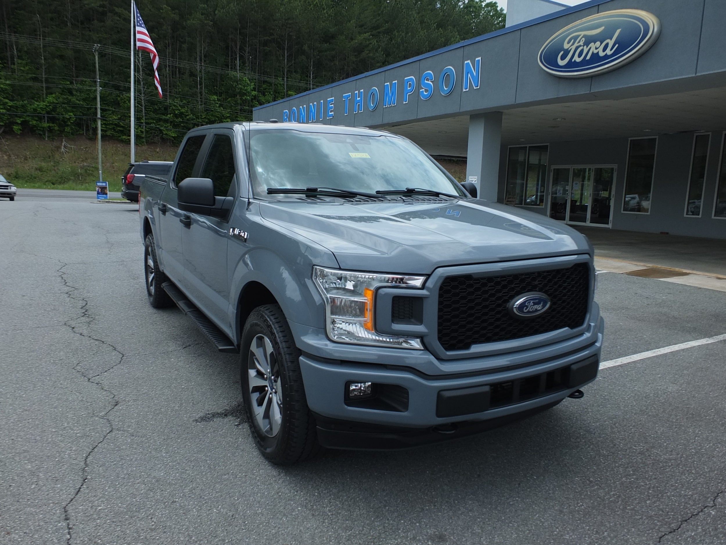 2019 Ford F-150 XL 4x4 SuperCrew 5-1/2 Box's photo