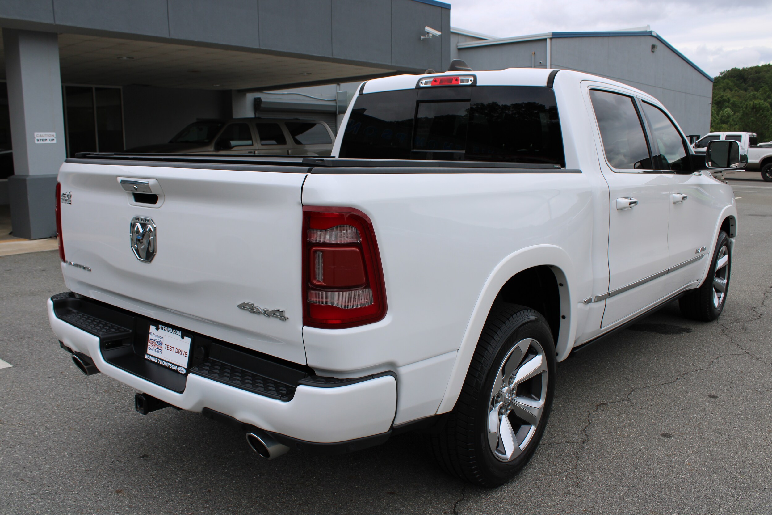 2019 Ram 1500 Limited photo 3