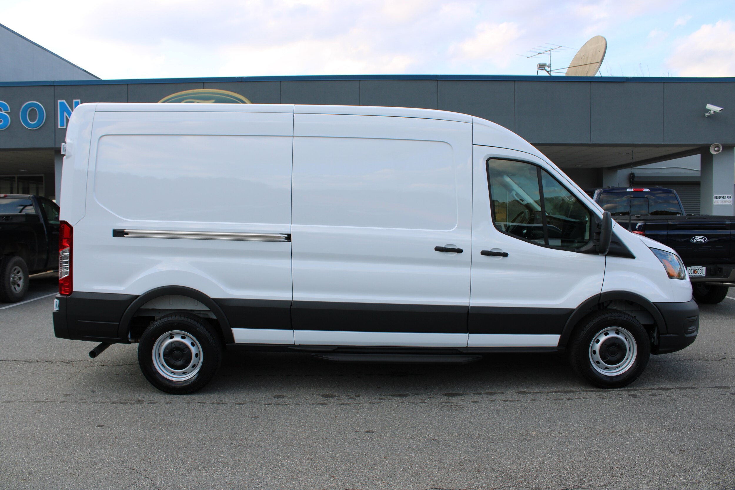 2026 Ford Transit Cargo Van photo 2