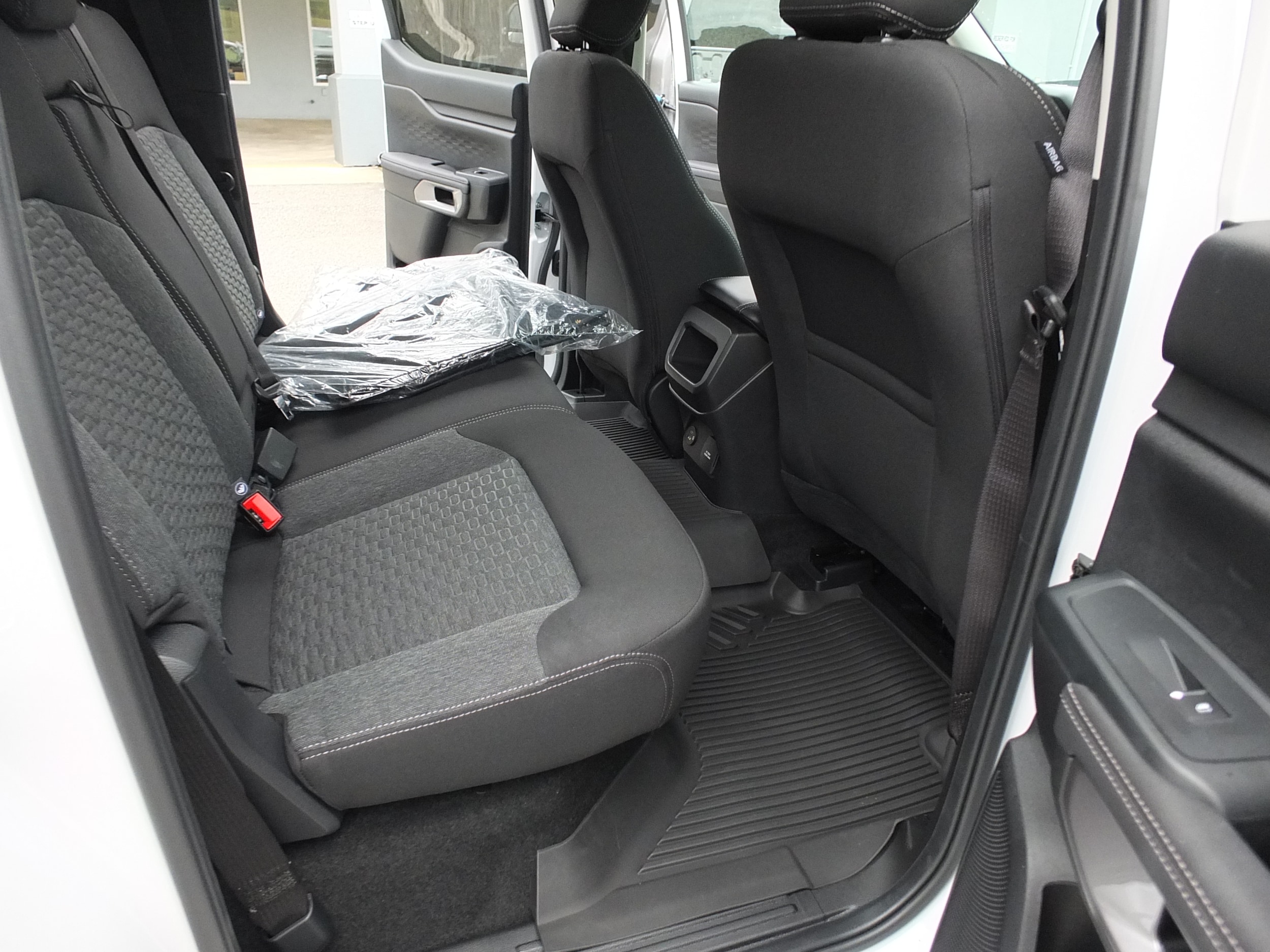 2025 Ford Ranger XLT - Photo 13