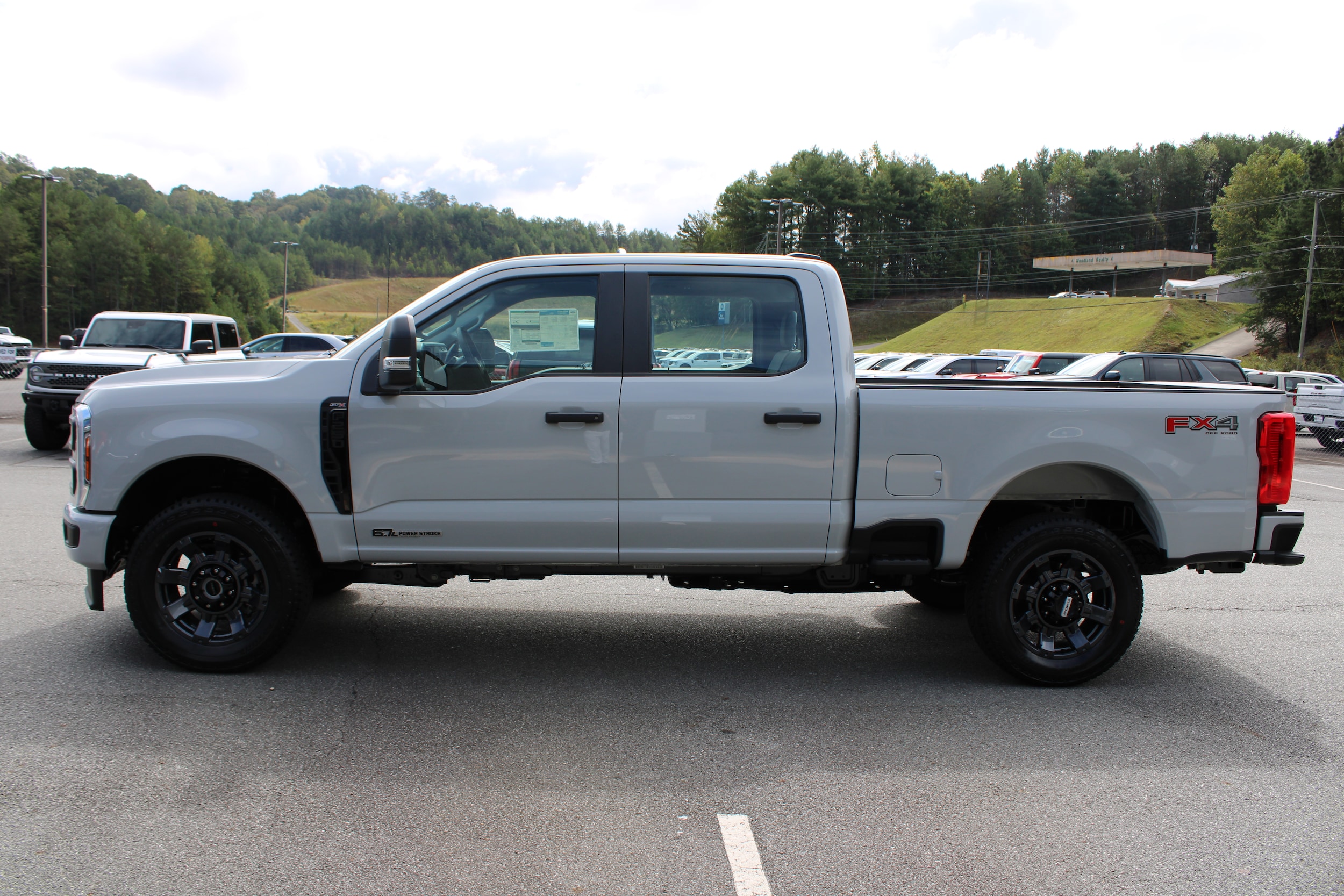 2026 Ford F-250 Super Duty XL - Photo 6