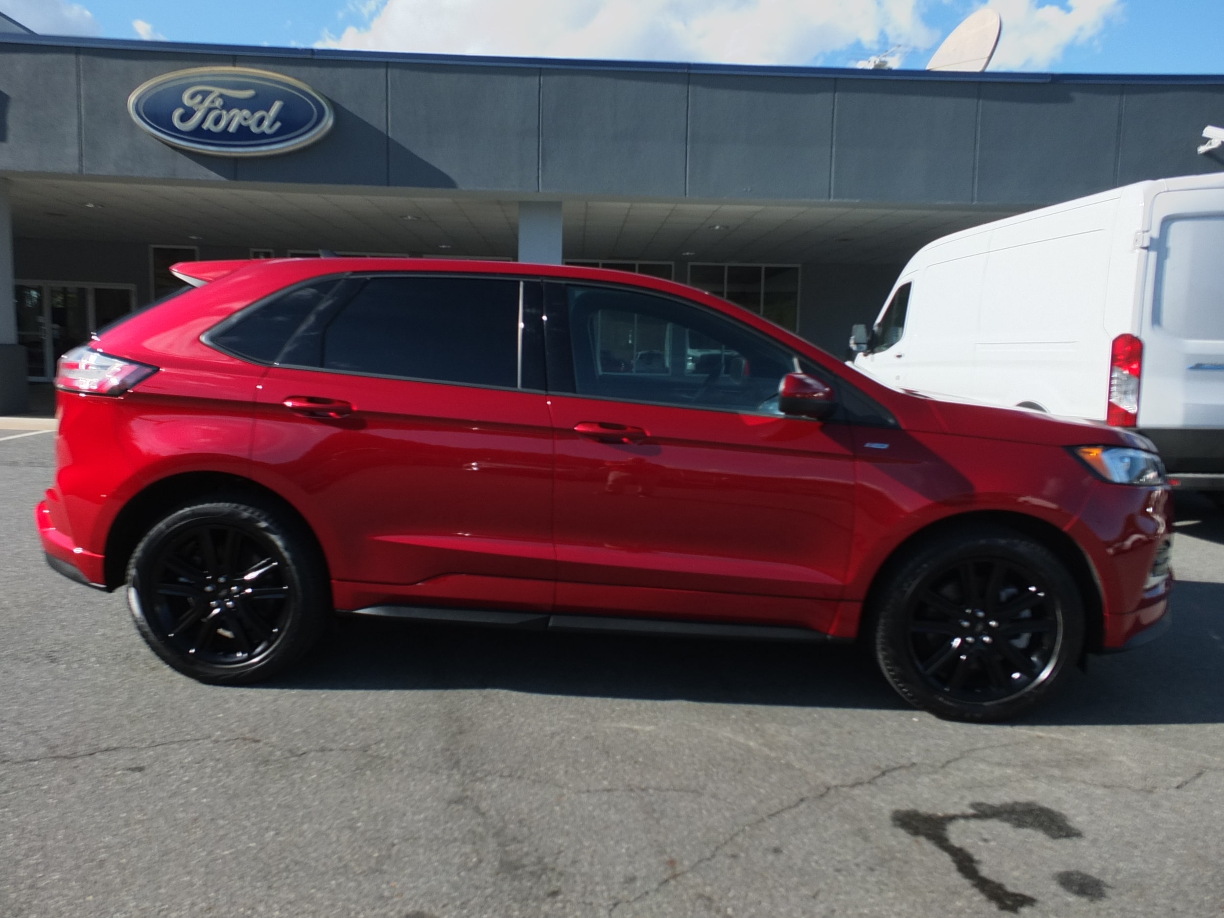 Used 2024 Ford Edge ST-Line with VIN 2FMPK4J97RBA37437 for sale in Ellijay, GA