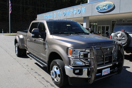 2022 Ford F-350SD Lariat Truck