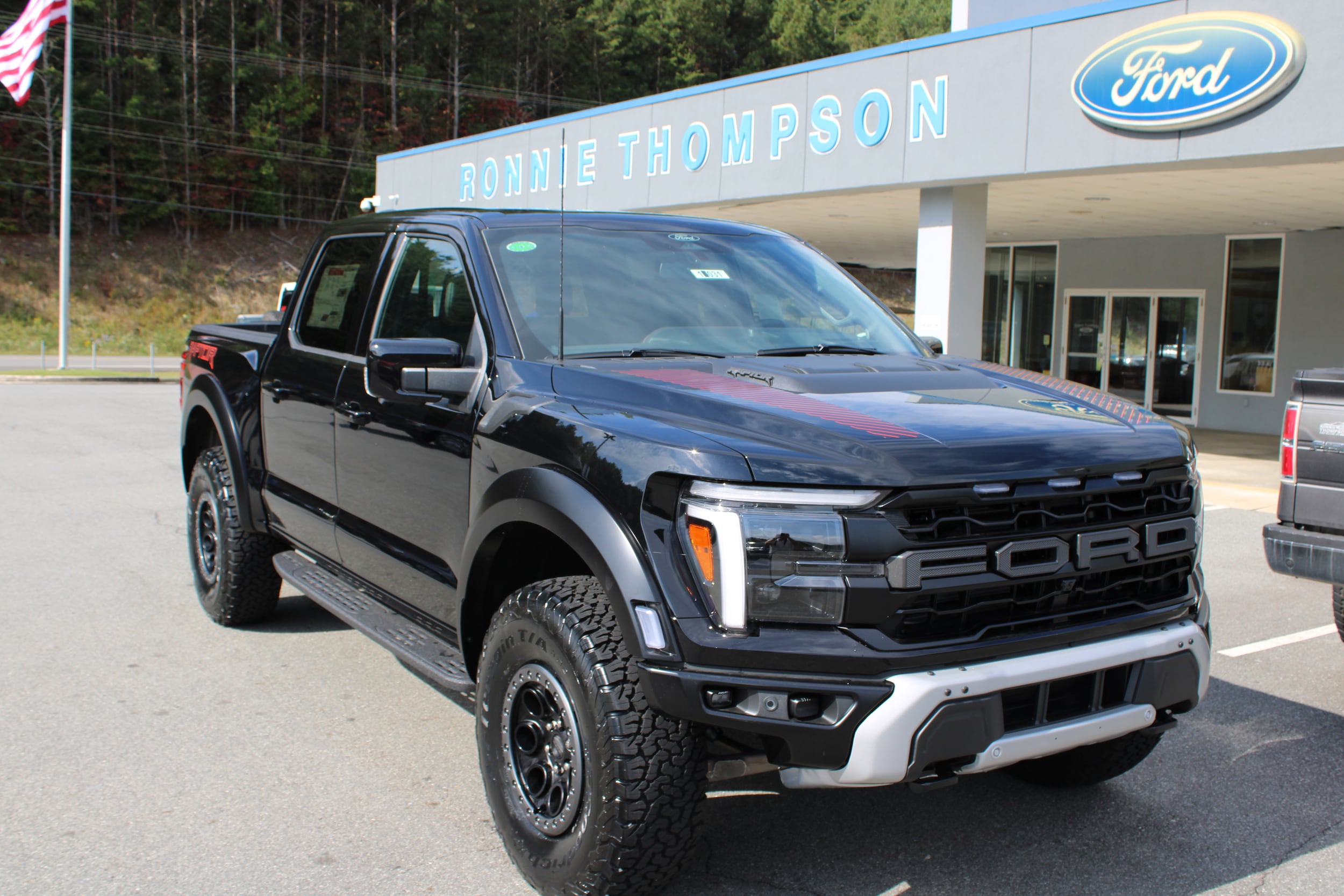 2025 Ford F-150 Raptor's photo