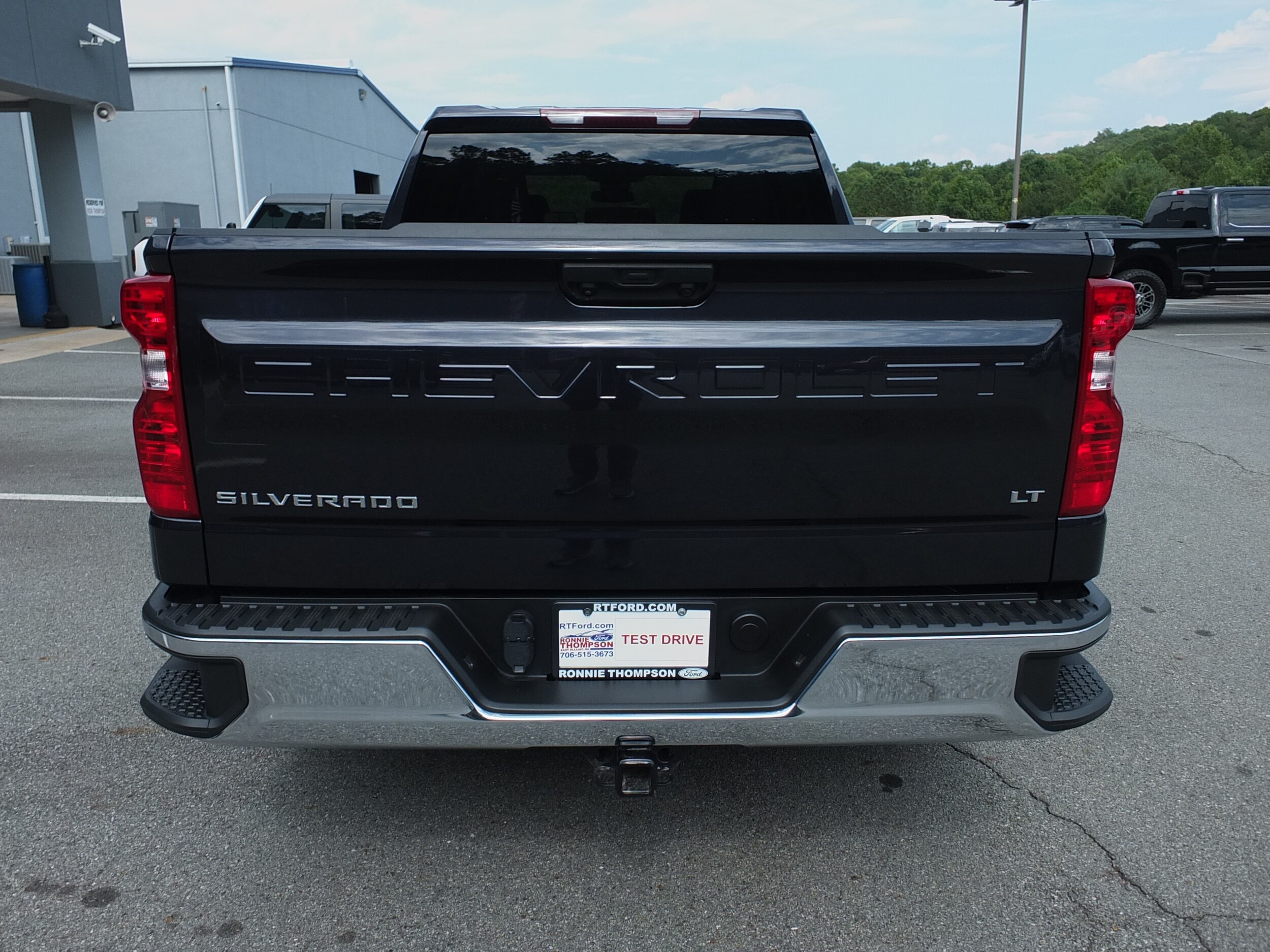 2023 Chevrolet Silverado 1500 LT photo 4