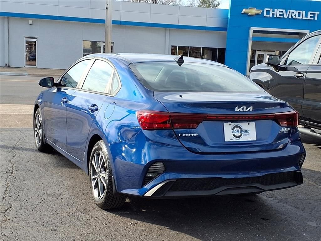 Used 2022 Kia FORTE LXS with VIN 3KPF24AD5NE488793 for sale in Herrin, IL