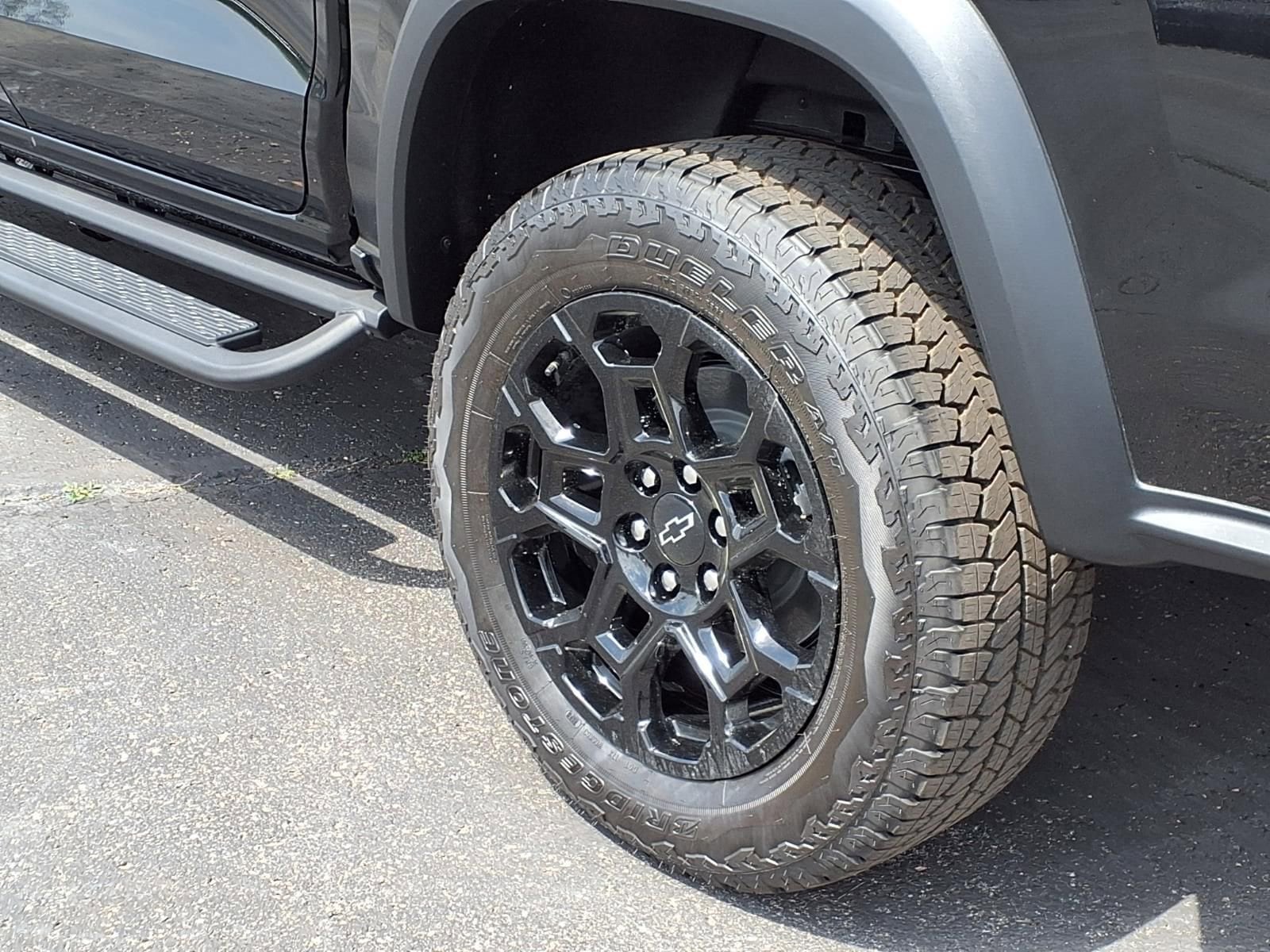 2026 Chevrolet Colorado Trail Boss - Photo 14