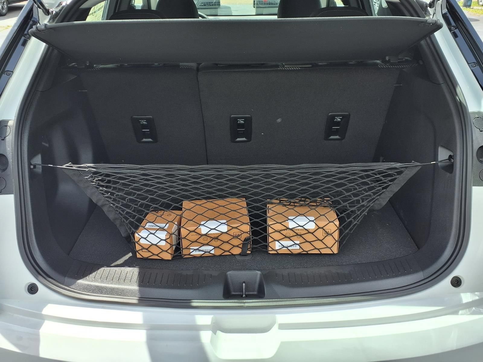 2027 Chevrolet Bolt LT - Photo 21
