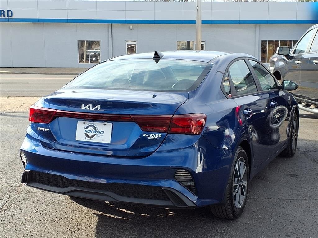 Used 2022 Kia Forte LXS Sedan