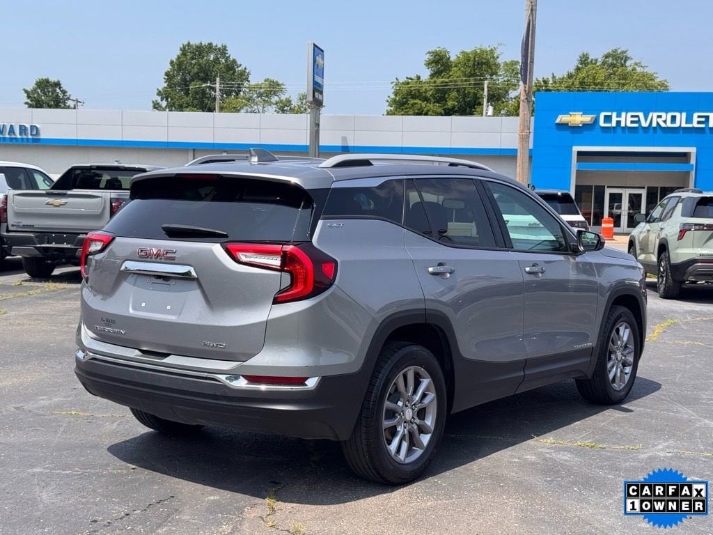 Used 2024 GMC Terrain SLT SUV