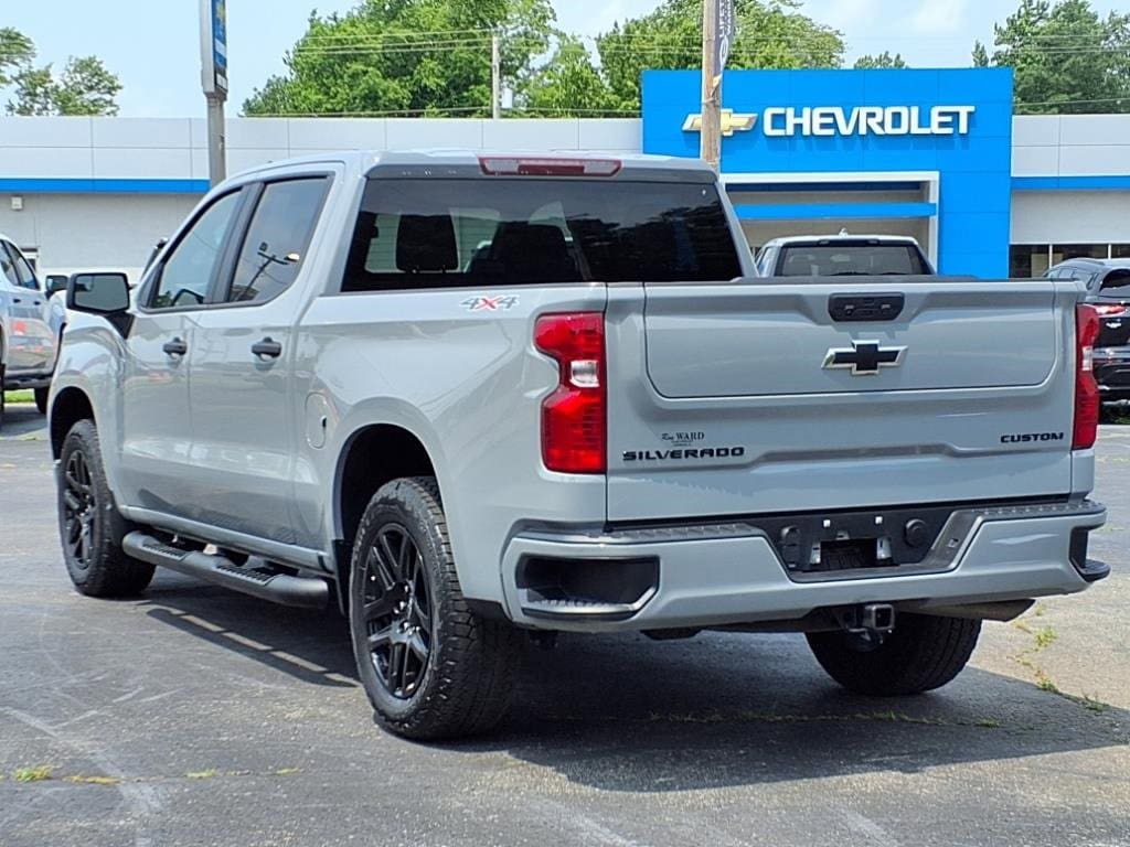 Used 2024 Chevrolet Silverado 1500 Custom with VIN 3GCPDBEK2RG147387 for sale in Herrin, IL