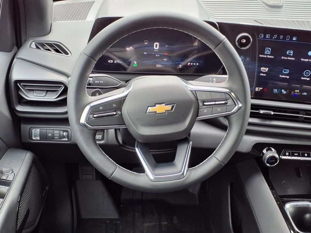2025 Chevrolet Silverado EV LT - Photo 8