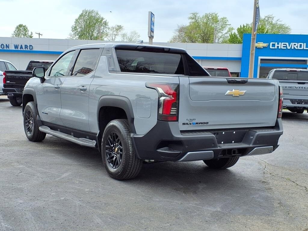 2025 Chevrolet Silverado EV LT photo 2
