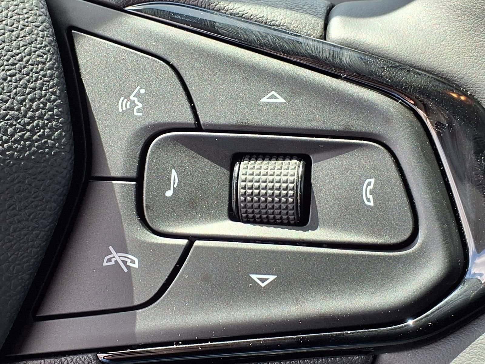 2027 Chevrolet Bolt LT - Photo 11