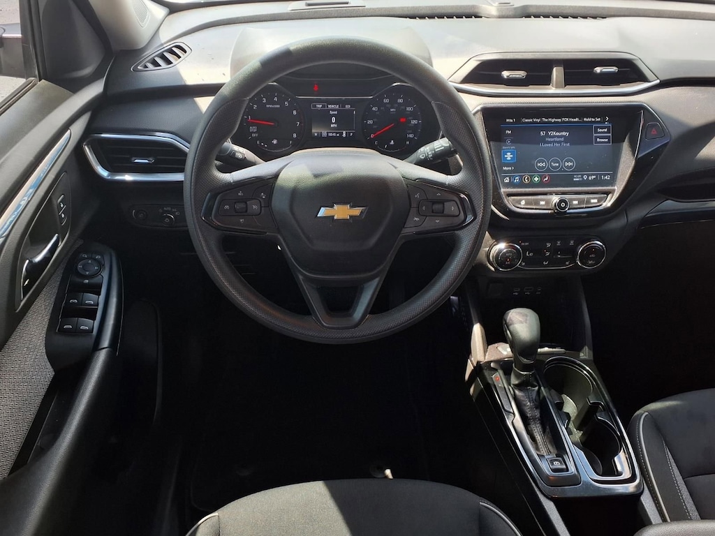 Used 2023 Chevrolet Trailblazer LT SUV