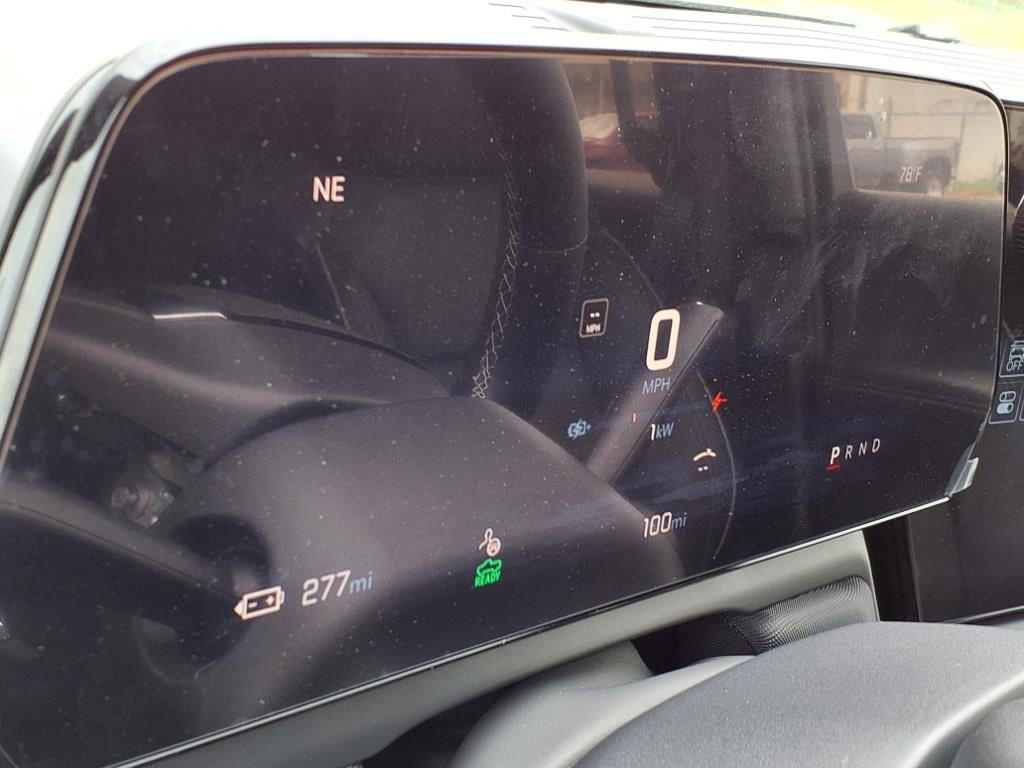 2025 Chevrolet Silverado EV LT - Photo 11