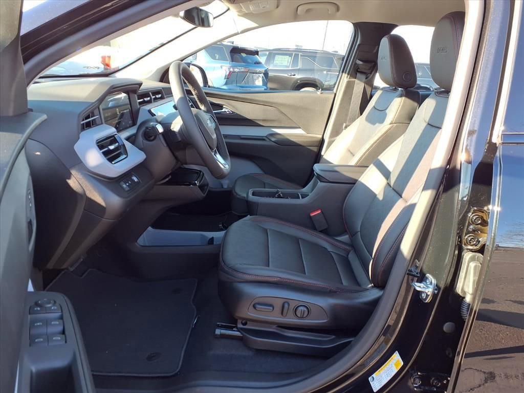 2027 Chevrolet Bolt RS - Photo 12
