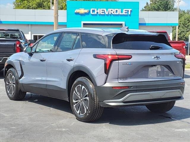 2024 Chevrolet Blazer EV photo 2