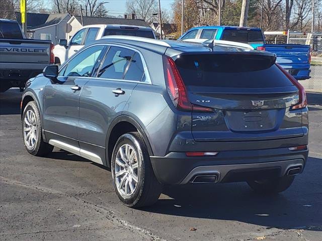 Used 2019 Cadillac XT4 Premium Luxury with VIN 1GYFZCR43KF101339 for sale in Herrin, IL