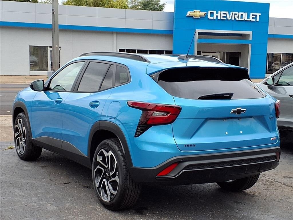 2026 Chevrolet Trax photo 2