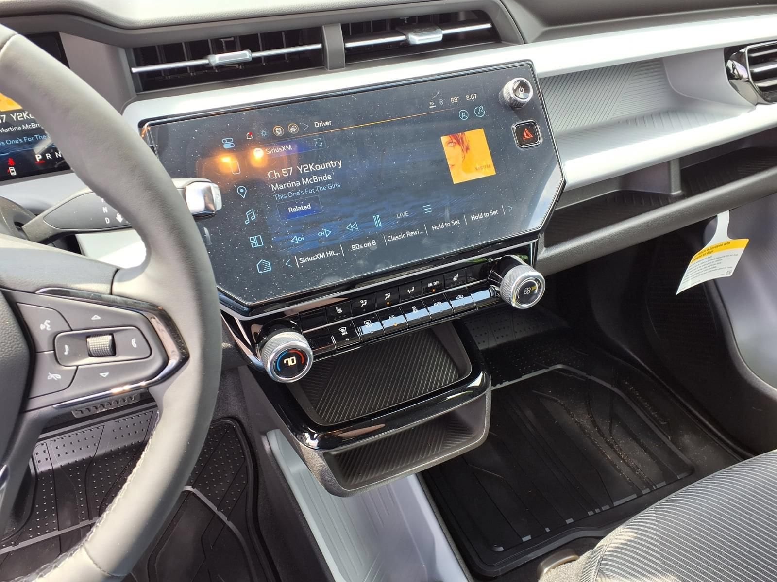 2027 Chevrolet Bolt LT - Photo 5