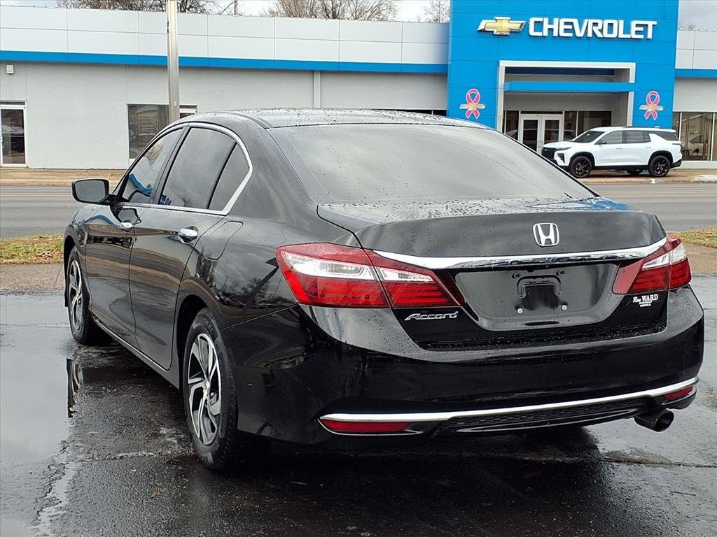 Used 2016 Honda Accord LX with VIN 1HGCR2F30GA127143 for sale in Herrin, IL