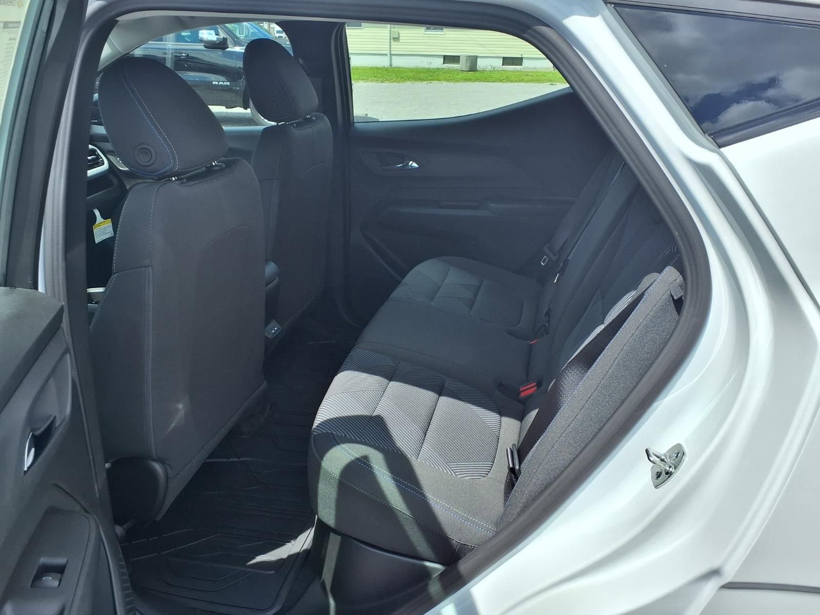 2027 Chevrolet Bolt LT - Photo 20