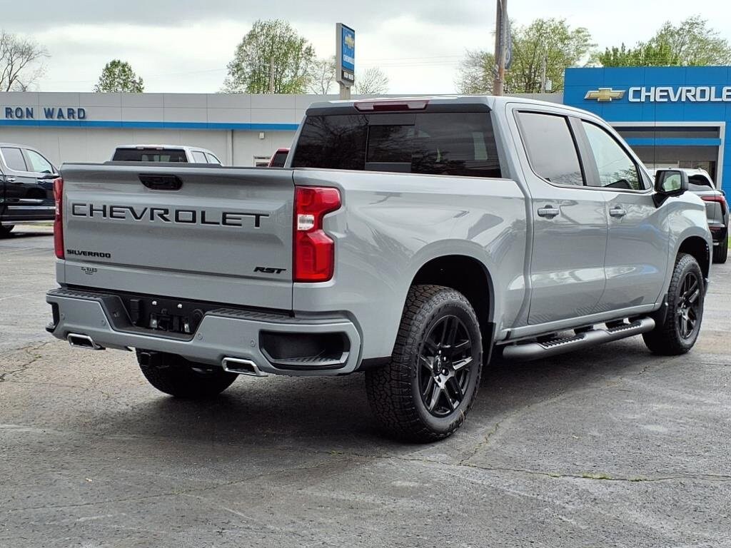 2025 Chevrolet Silverado 1500 RST photo 3