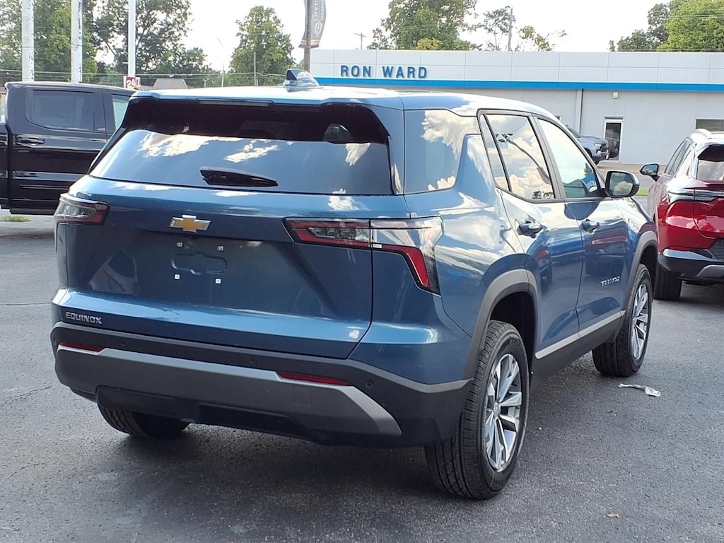 New 2027 Chevrolet Equinox LT SUV