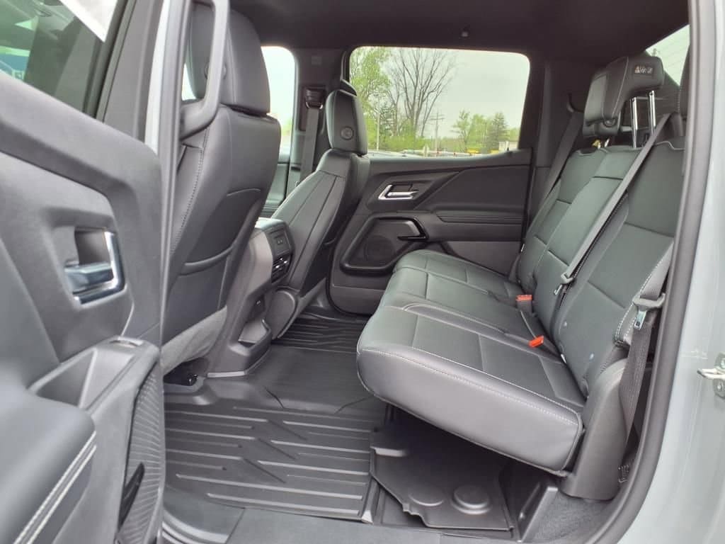2025 Chevrolet Silverado EV LT - Photo 12