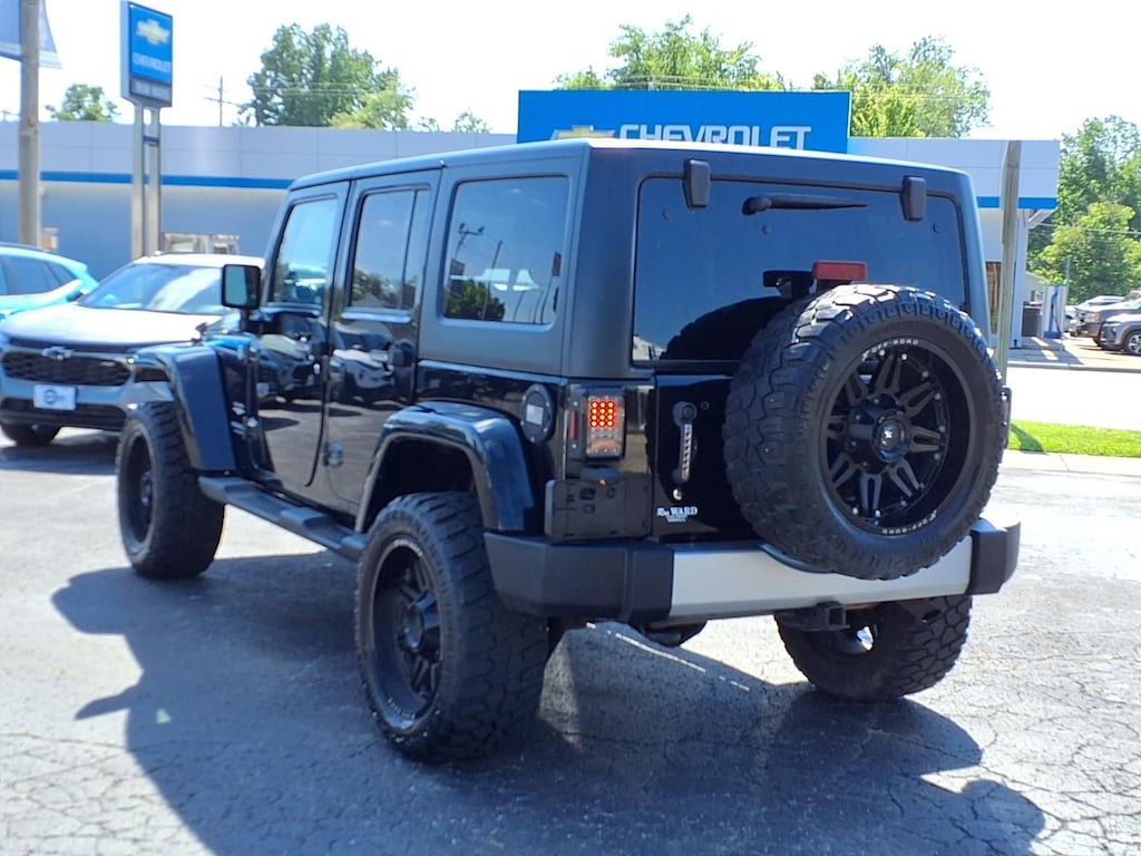 Used 2014 Jeep Wrangler Unlimited Sahara SUV