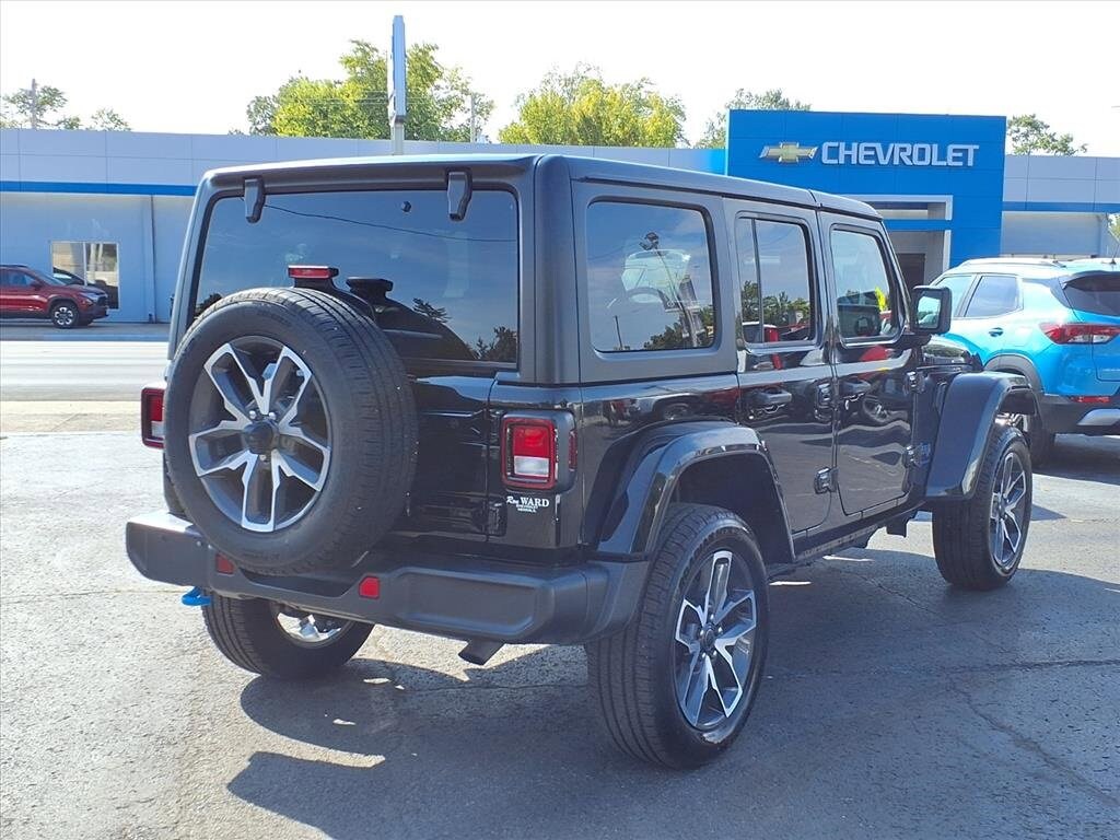 2024 Jeep Wrangler 4xe Sport S photo 3