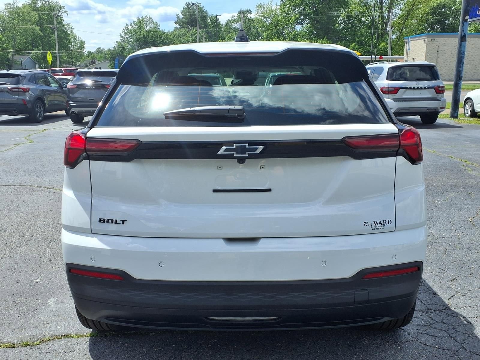 2027 Chevrolet Bolt LT - Photo 22
