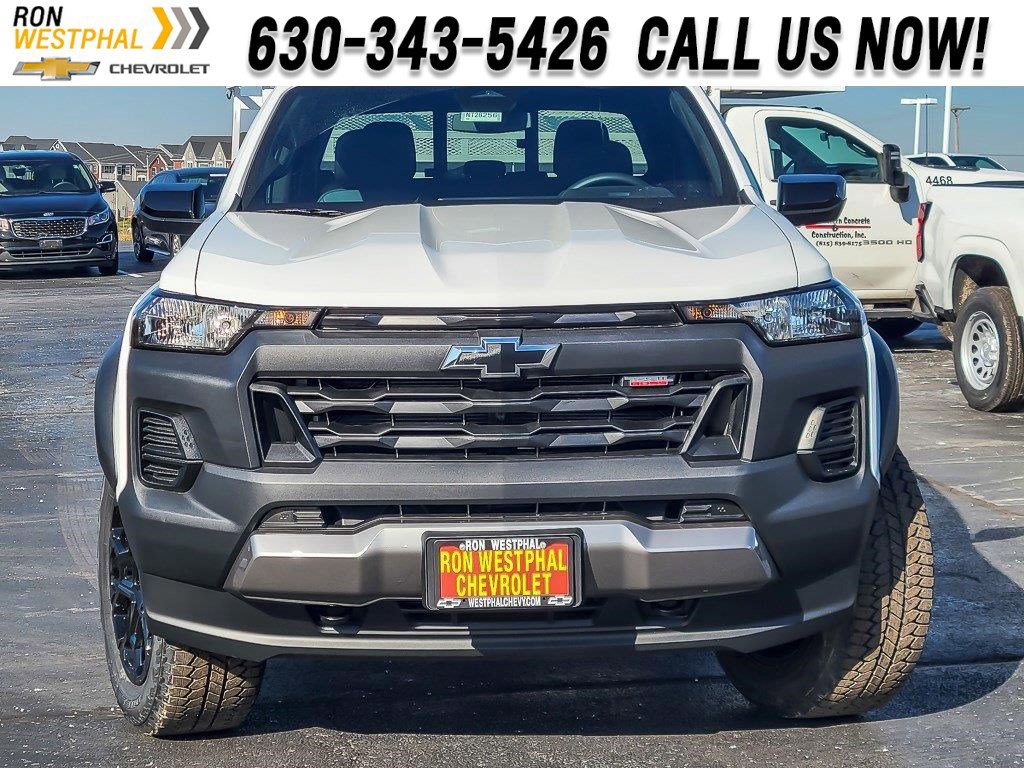 2026 Chevrolet Colorado Trail Boss photo 3