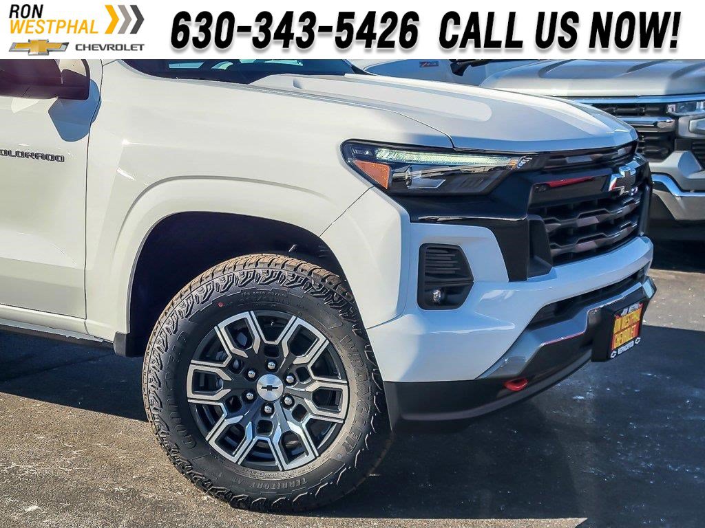 2026 Chevrolet Colorado Z71 photo 2