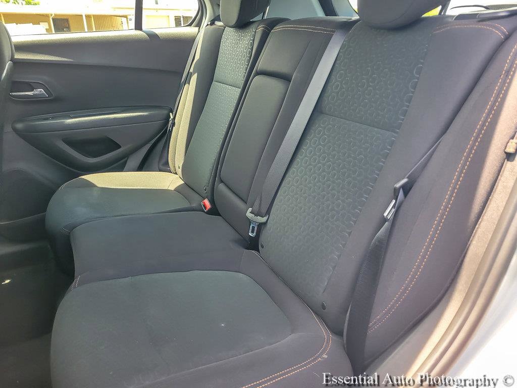 2018 Chevrolet Trax LS - Photo 11