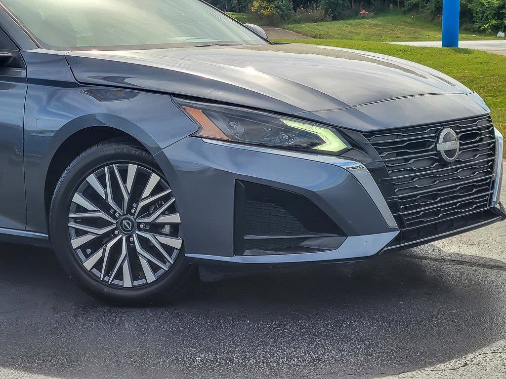 Used 2023 Nissan Altima 2.5 SV