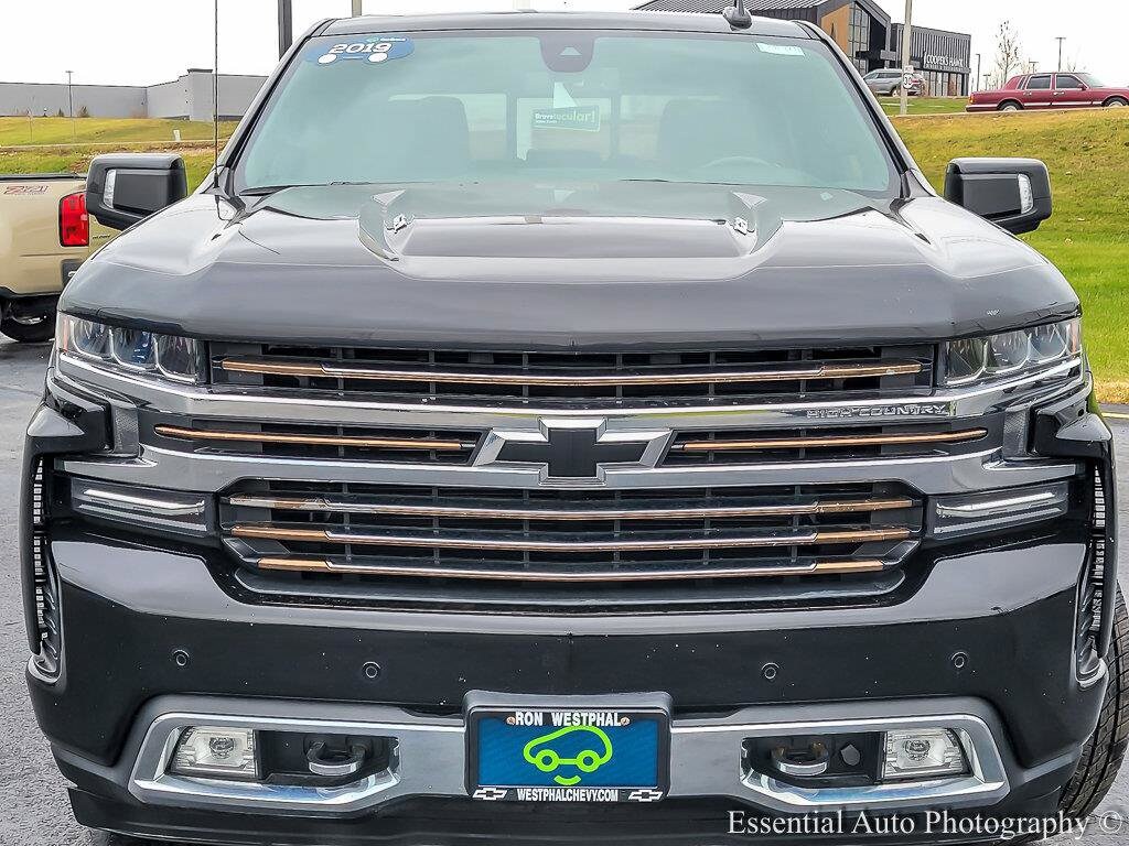 2019 Chevrolet Silverado 1500 High Country photo 3