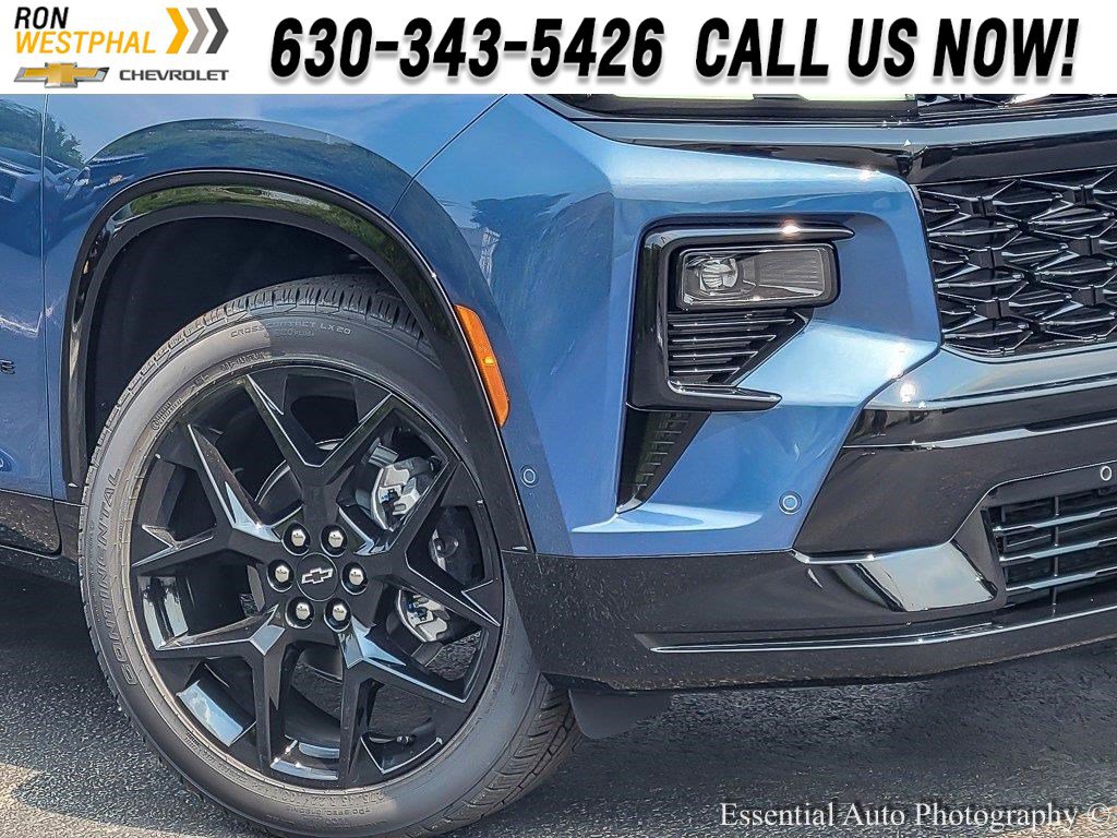 2026 Chevrolet Traverse RS photo 3