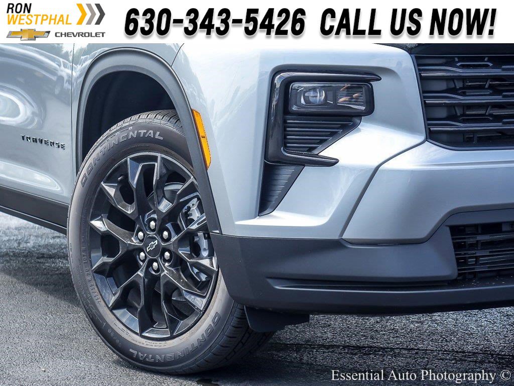 2026 Chevrolet Traverse photo 3