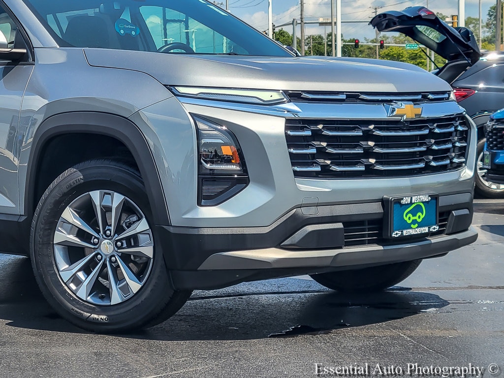 2025 Chevrolet Equinox LT - Photo 2