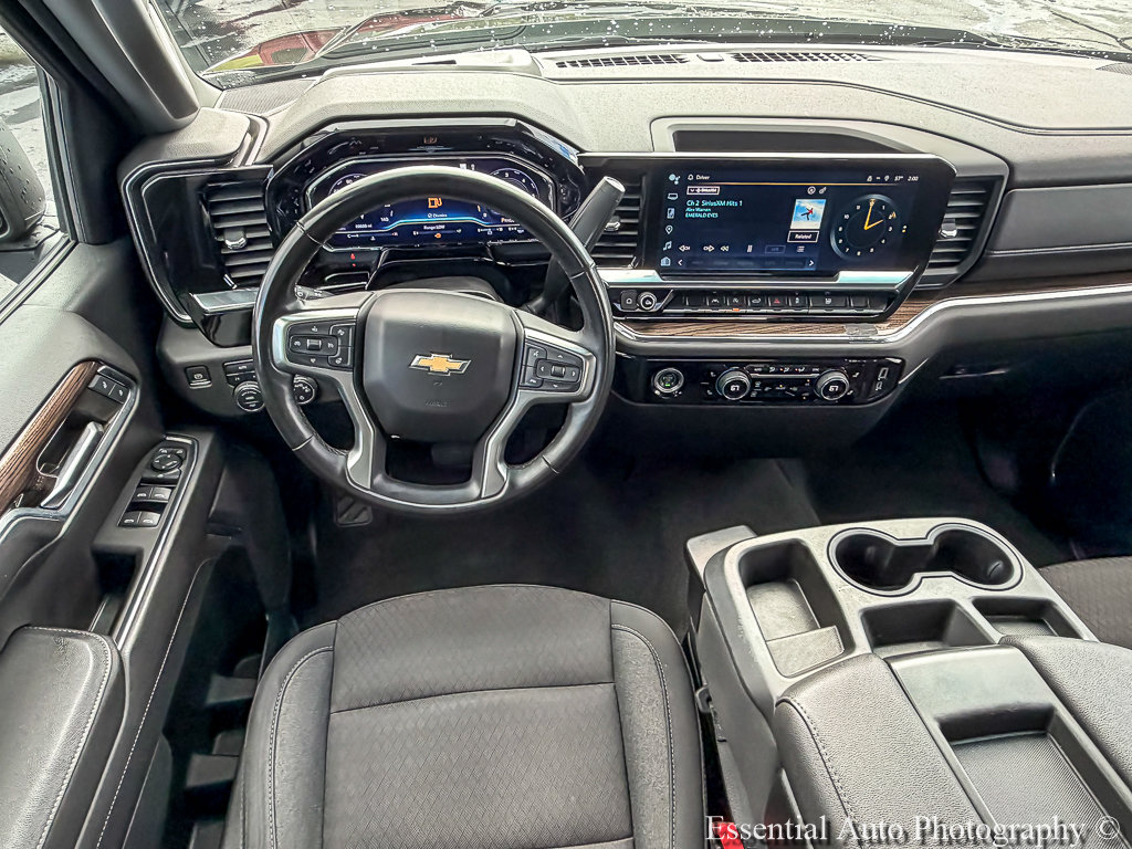2023 Chevrolet Silverado 1500 LT - Photo 11