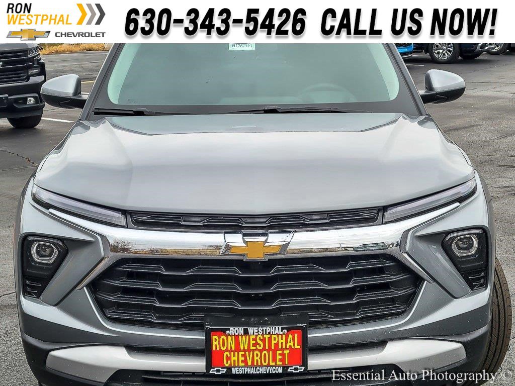 2026 Chevrolet Trailblazer LT photo 2