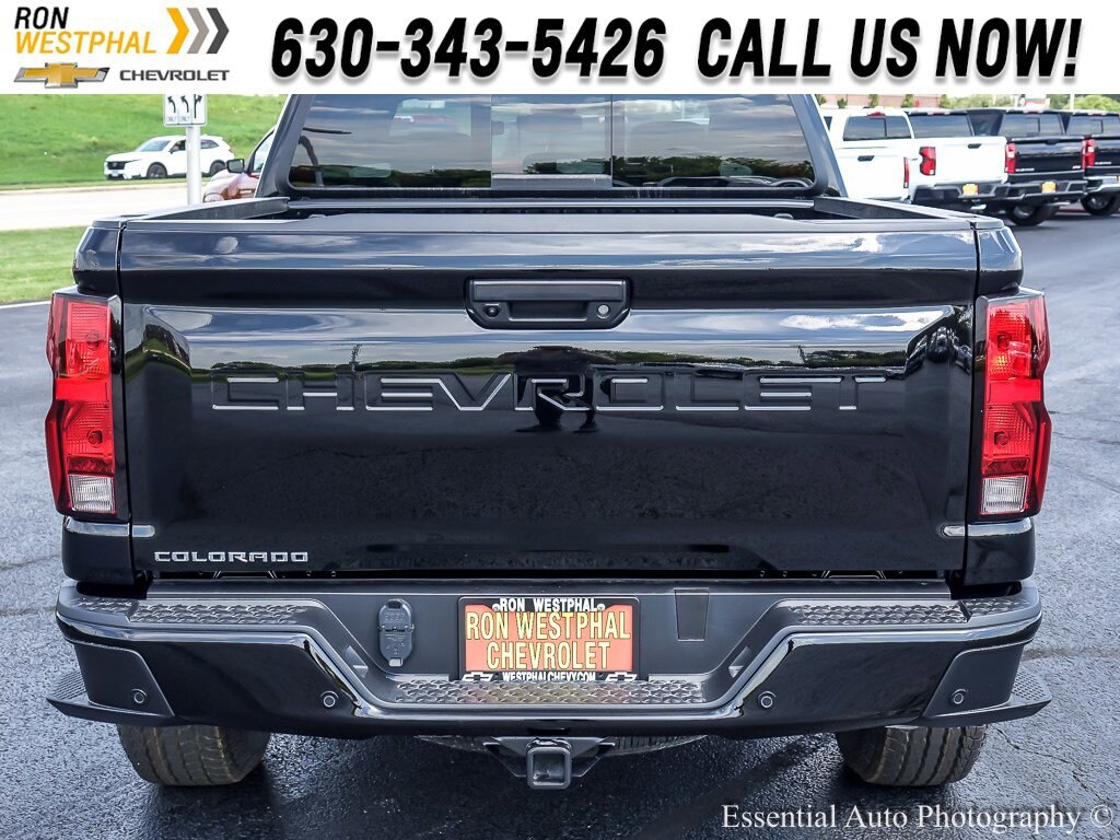 2026 Chevrolet Colorado Trail Boss photo 3