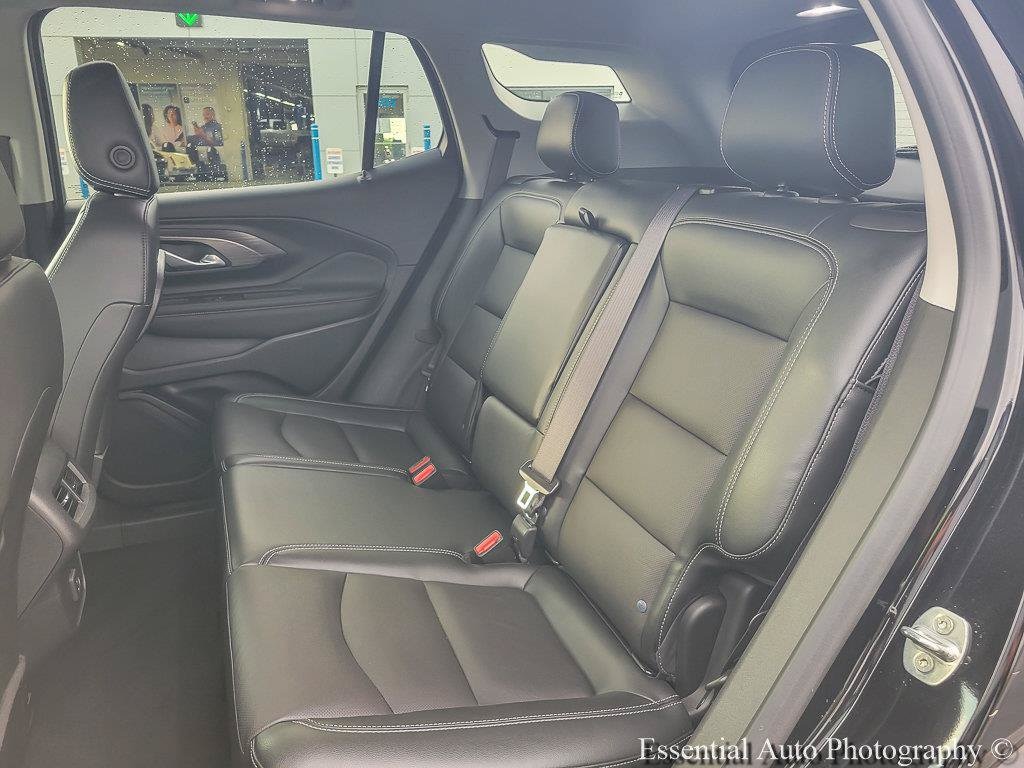 2023 GMC Terrain SLT - Photo 11
